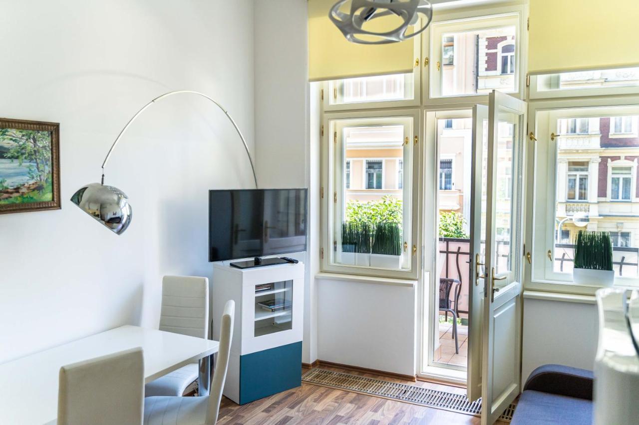 Apartments Valencia Карлові Вари Екстер'єр фото